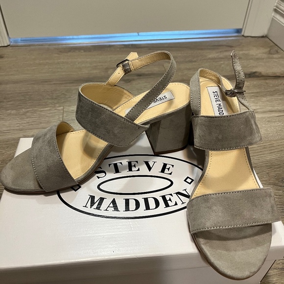 Chunky Strap sandals - Picture 1 of 5